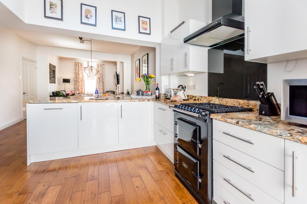 48 Fairfax Street Villa - York — Photos 2